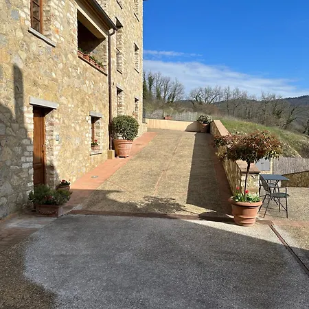 شقة Borgo Di Gaiole - Casa Lorenzo - With A View & Travel Guide غايولي إن كيانتي