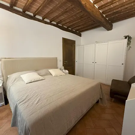 شقة Borgo Di Gaiole - Casa Lorenzo - With A View & Travel Guide *